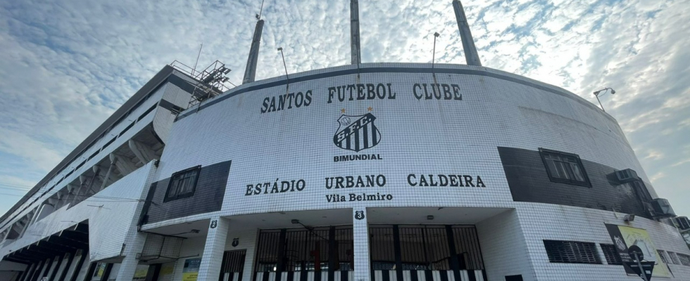 Fachada do Estádio do Santos Futebol Clube