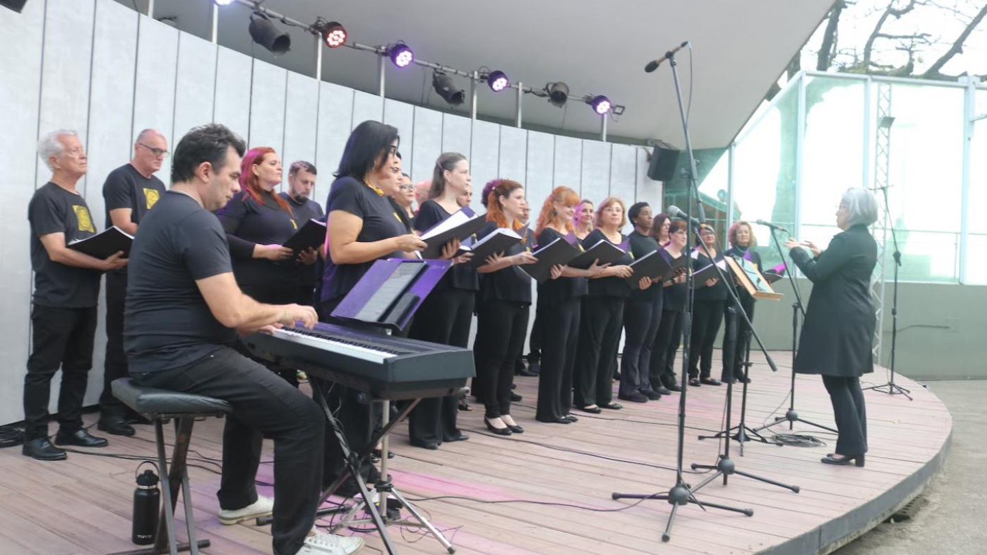 Coral na Concha Acústica