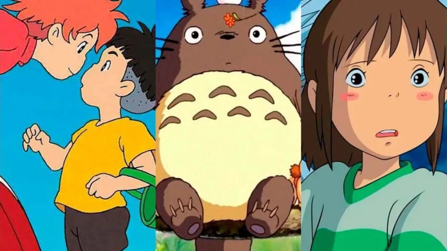 Uma montagem composta por três cenas icônicas de filmes do Studio Ghibli, apresentando personagens de Ponyo, Meu Amigo Totoro e A Viagem de Chihiro