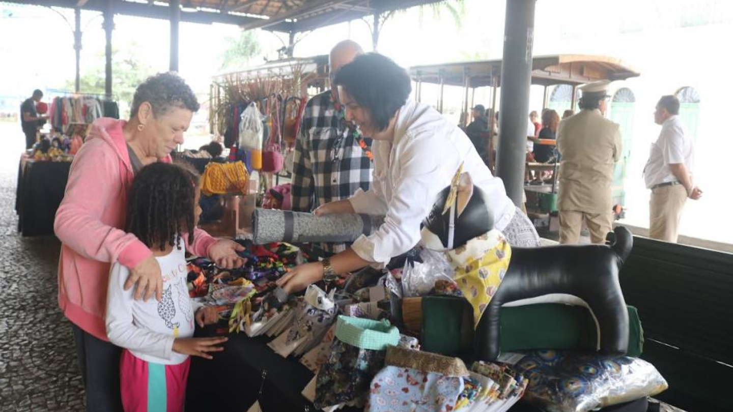 Feira de economia criativa