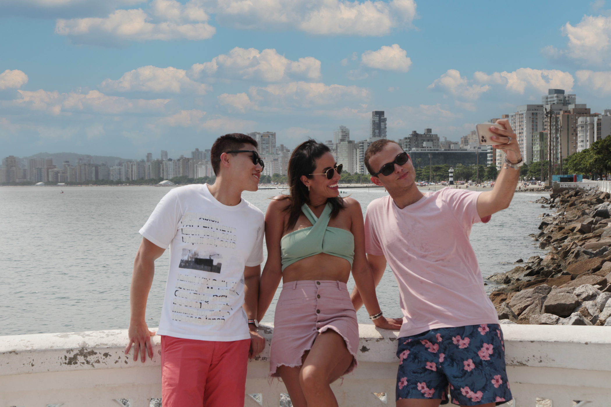 turistas ponta da praia