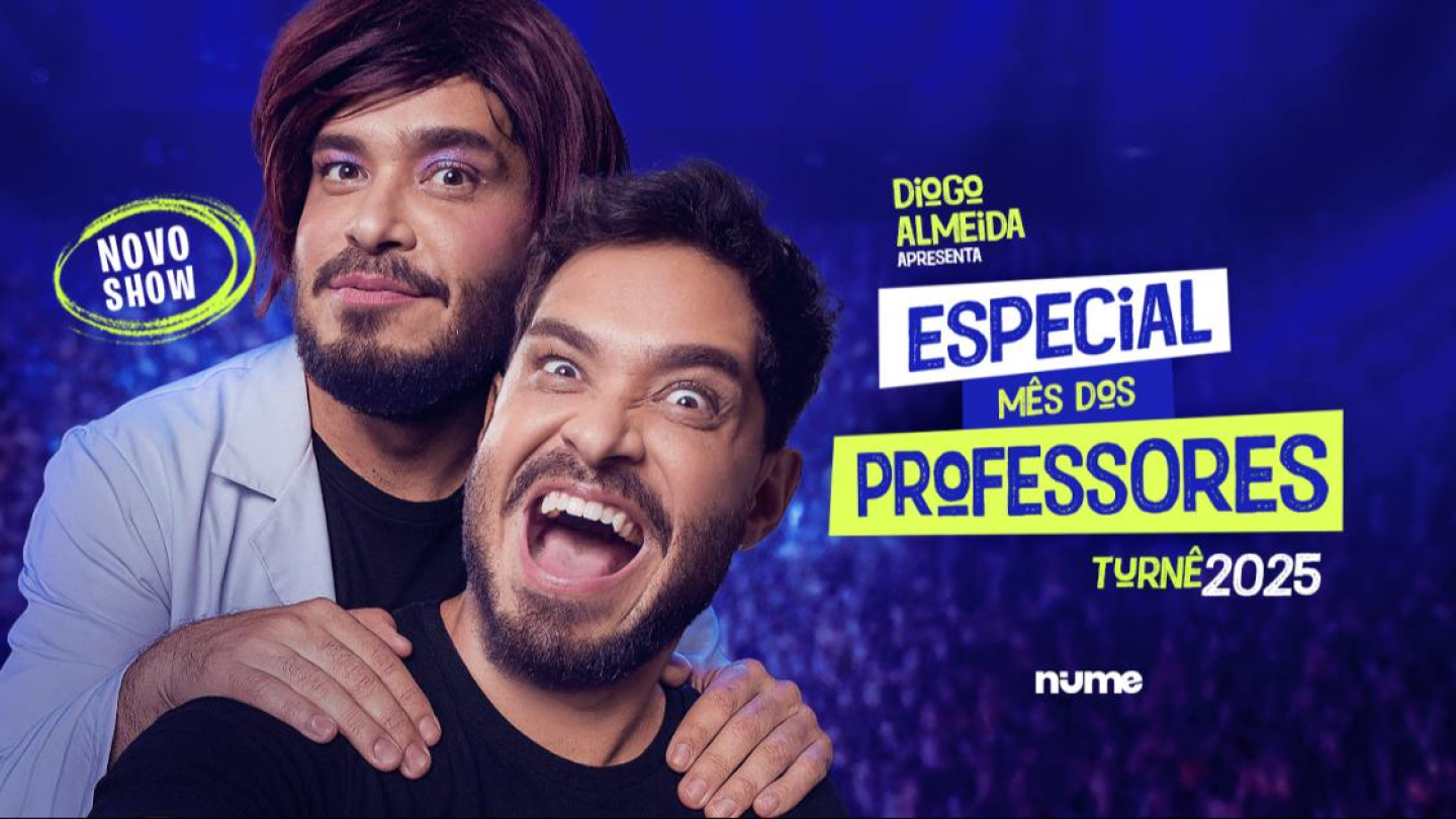 Cartaz promocional do humorista Diogo Almeida para o show “Especial Mês dos Professores – Turnê 2025”, com fundo azul, e imagem do artista em clima divertido