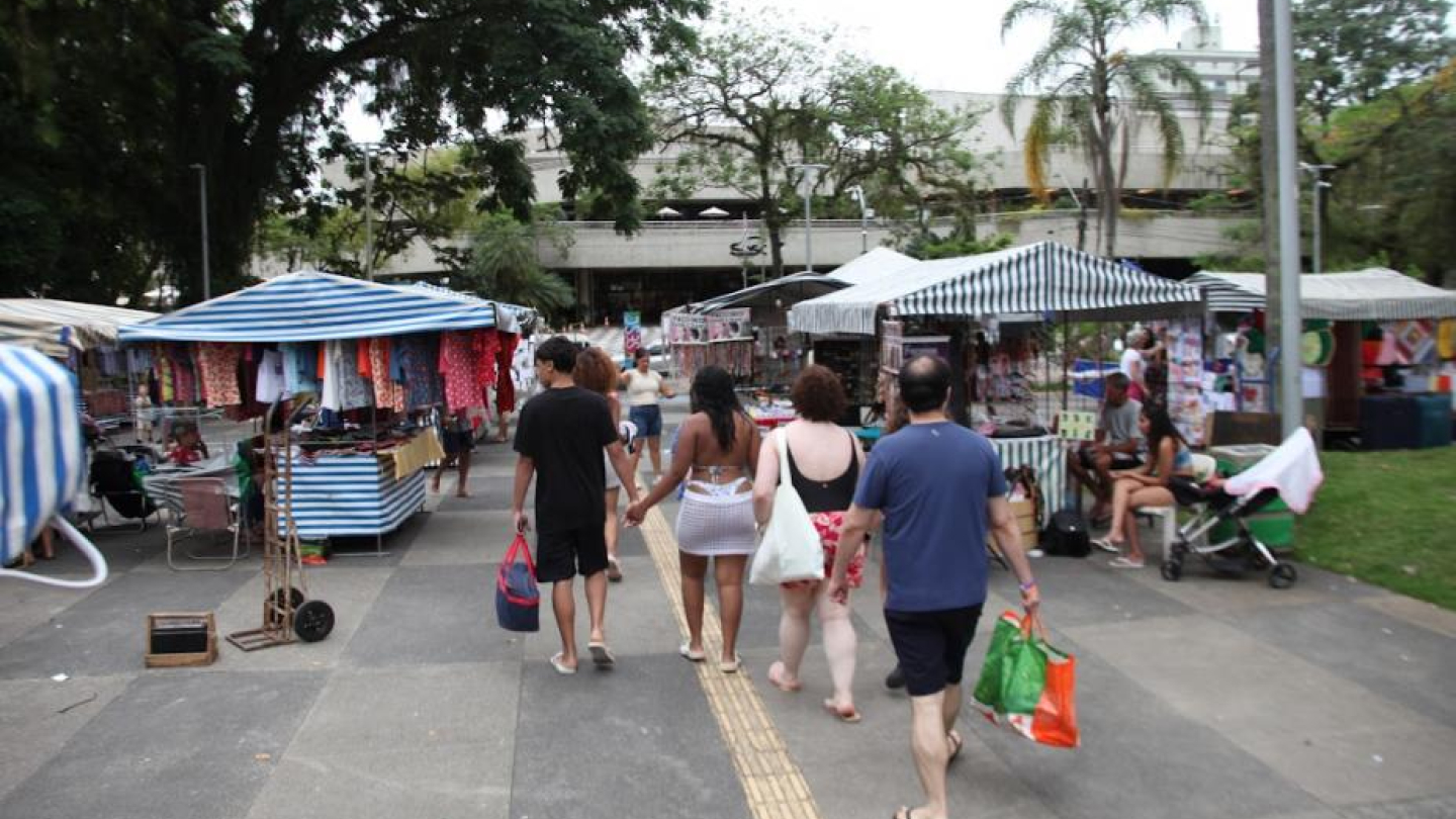 tendas da feira de economia criativa