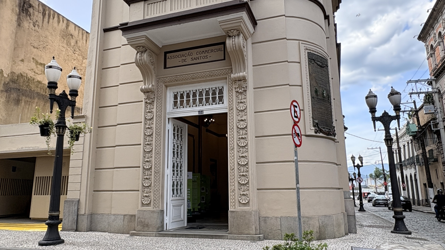 Fachada da Associação Comercial Santos