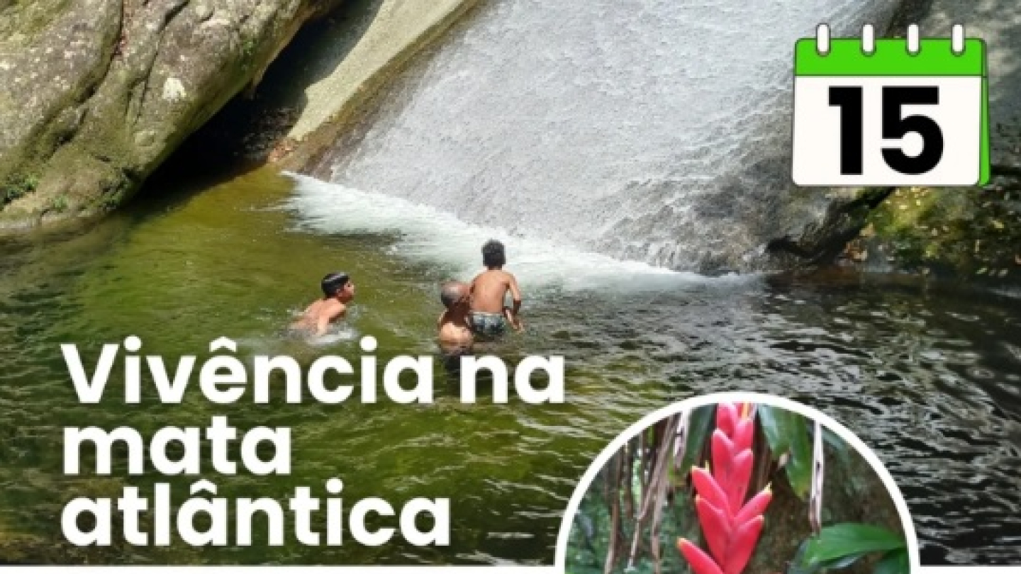 O cartaz promove a Vivência na Mata Atlântica em Santos no dia 15, oferecendo uma trilha com cachoeira, piscina natural e café com bolo por R$ 120,00 por pessoa