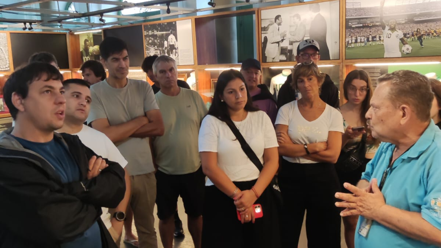 Agentes no Museu Pelé