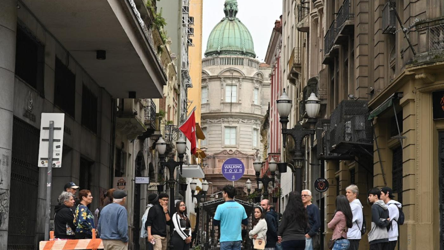 Centro Histórico repleto de pessoas