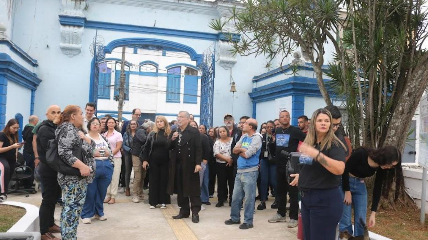 Cemitério